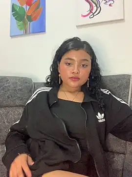 ladulcemary  online show from February 28, 2026, 8:10 pm