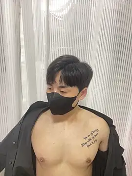 Snapshot of kimze7 chatting on December 14, 2025, 2:11 pm kimze7 online show from December 14, 2025, 2:11 pm