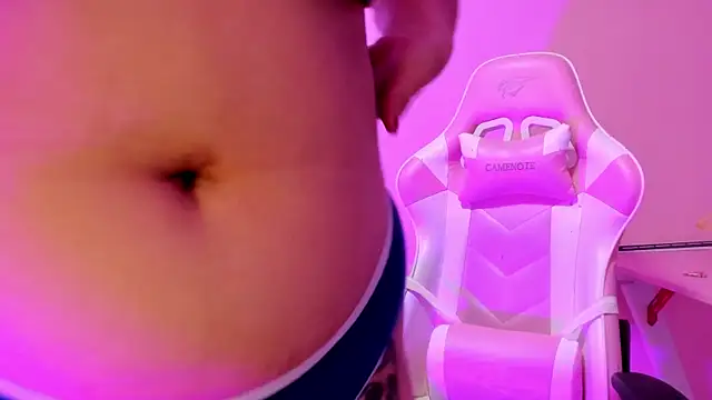 Snapshot of NaomySakura chatting on December 15, 2025, 6:23 pm NaomySakura online show from December 15, 2025, 6:23 pm