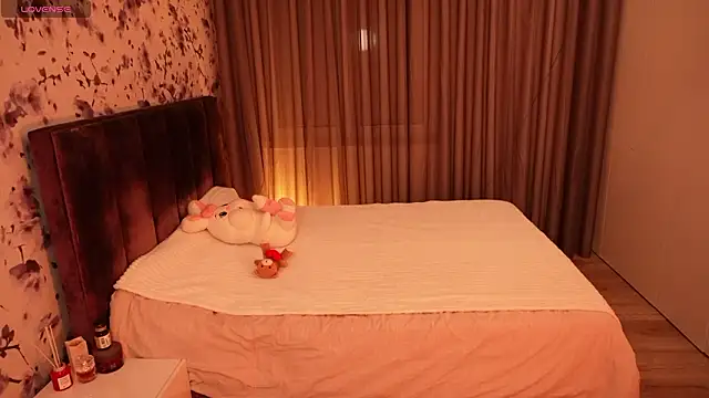 ChloeSpark online show from February 14, 2026, 8:05 pm