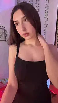 Snapshot of TariLechliter chatting on April 6, 2026, 4:52 pm TariLechliter online show from April 6, 2026, 4:52 pm