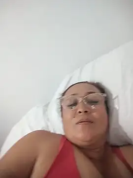 Nini Love  online show from February 10, 2026, 4:27 am