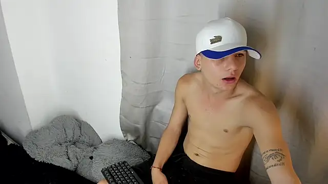 angel boy sex online show from December 14, 2025, 10:58 pm