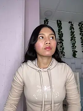 Xaander  online show from February 5, 2026, 7:29 pm