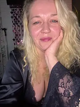 JenniferCarmen online show from February 17, 2026, 3:19 pm