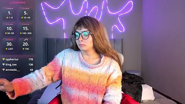 Snapshot of simone_sky chatting on February 28, 2026, 1:17 am simone sky online show from February 28, 2026, 1:17 am