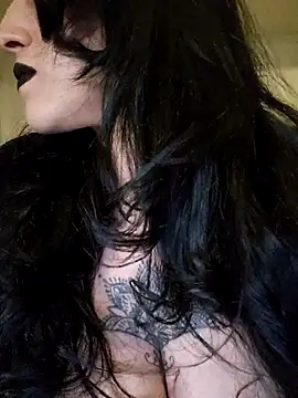 BustyVampyre online show from February 3, 2026, 1:04 am