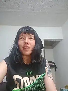 Angeline  Thompson online show from December 14, 2025, 2:06 am