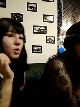 Angeline  Thompson online show from December 20, 2025, 1:45 am