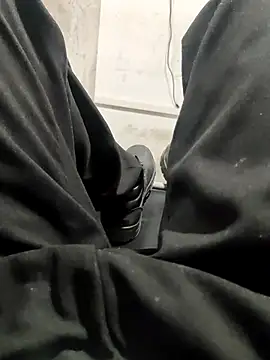 Snapshot of El_CHEGO chatting on December 18, 2025, 3:12 am El CHEGO online show from December 18, 2025, 3:12 am