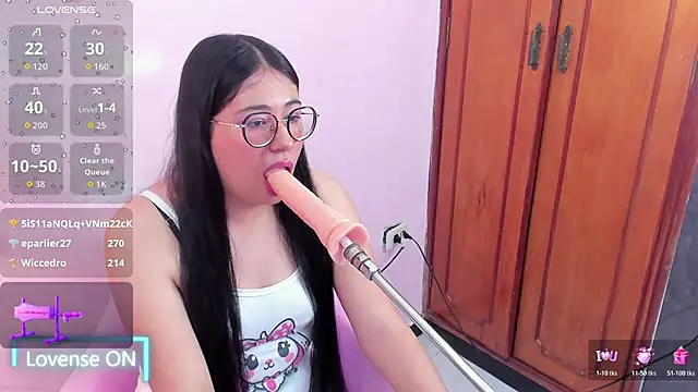 nomi blue online show from December 14, 2025, 3:45 am