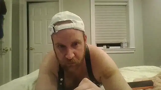 Snapshot of BeefyNcloudy chatting on April 2, 2026, 3:04 am BeefyNcloudy online show from April 2, 2026, 3:04 am