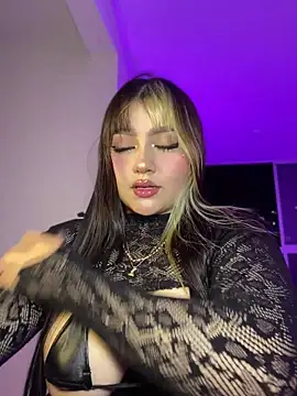 Snapshot of Daniela_ruizz chatting on June 10, 2026, 2:12 am Daniela ruizz online show from June 10, 2026, 2:12 am