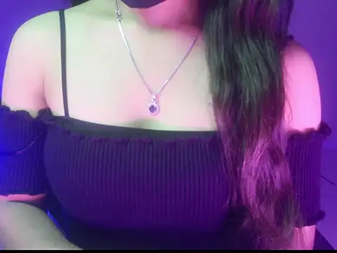 Isha Lush online show from December 18, 2025, 5:19 pm