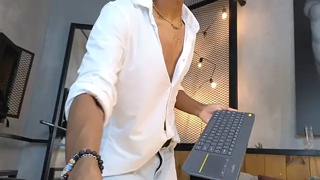 Snapshot of sweet__ethan chatting on December 14, 2025, 3:23 am sweet ethan online show from December 14, 2025, 3:23 am