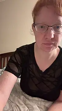 Snapshot of Lenaravenswood chatting on December 16, 2025, 7:46 am Lenaravenswood online show from December 16, 2025, 7:46 am