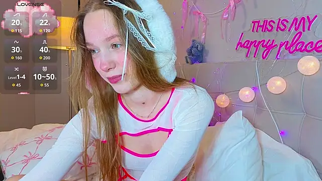 Snapshot of BunnyRin chatting on April 1, 2026, 11:44 am BunnyRin online show from April 1, 2026, 11:44 am