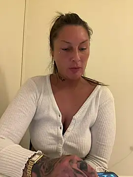 Snapshot of Dirtymind30 chatting on January 18, 2026, 6:34 pm Dirtymind30 online show from January 18, 2026, 6:34 pm