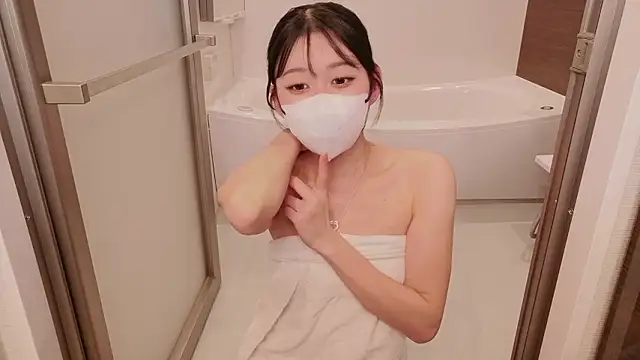 Snapshot of Ms-KARINA chatting on February 12, 2026, 6:19 am Ms-KARINA online show from February 12, 2026, 6:19 am