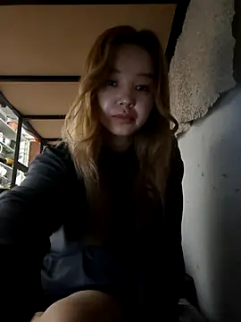 Snapshot of SherrylShaw chatting on January 6, 2026, 6:44 pm SherrylShaw online show from January 6, 2026, 6:44 pm