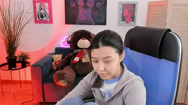 Snapshot of SirenMystiq chatting on December 14, 2025, 7:47 am SirenMystiq online show from December 14, 2025, 7:47 am