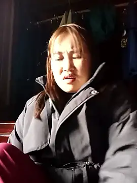 Snapshot of -myaa- chatting on January 8, 2026, 2:14 am -myaa- online show from January 8, 2026, 2:14 am