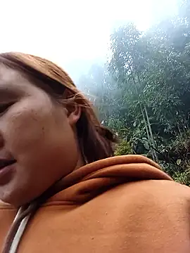 Snapshot of -myaa- chatting on February 10, 2026, 2:37 am -myaa- online show from February 10, 2026, 2:37 am