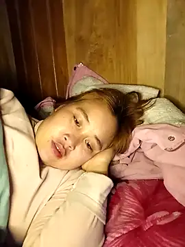 Snapshot of -myaa- chatting on February 13, 2026, 1:29 pm -myaa- online show from February 13, 2026, 1:29 pm