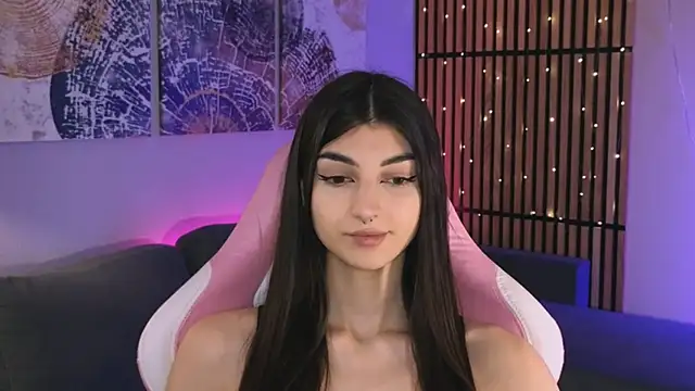 Snapshot of LilyShine_ chatting on February 20, 2026, 2:39 pm LilyShine online show from February 20, 2026, 2:39 pm