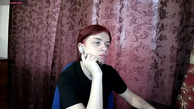 IleanaPishko online show from February 7, 2026, 9:46 am