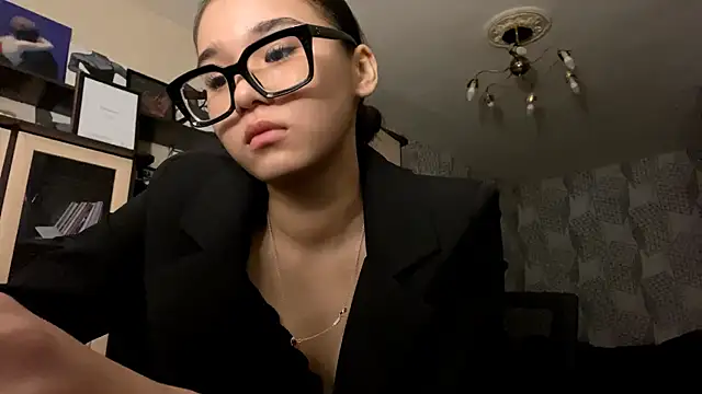 Snapshot of Ronnni_Schmidt chatting on February 4, 2026, 1:28 pm Ronnni Schmidt online show from February 4, 2026, 1:28 pm