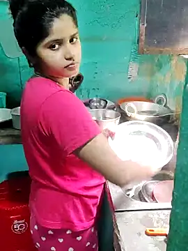 Snapshot of Cuple_masti72 chatting on June 18, 2026, 4:13 am Cuple masti72 online show from June 18, 2026, 4:13 am