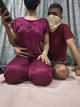 Snapshot of Rose1728 chatting on February 15, 2026, 10:36 am Rose1728 online show from February 15, 2026, 10:36 am