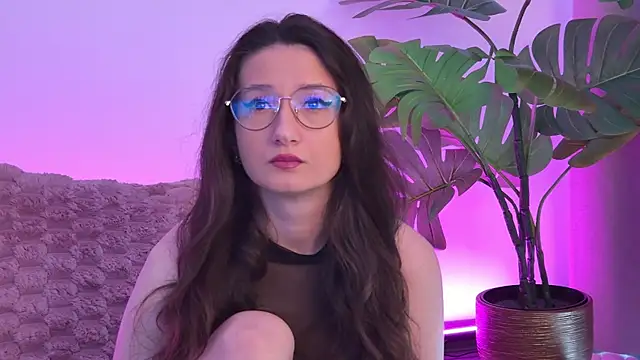 TheaMalekoo online show from April 23, 2026, 6:58 am