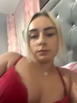 ScarletJ  online show from December 14, 2025, 1:00 am