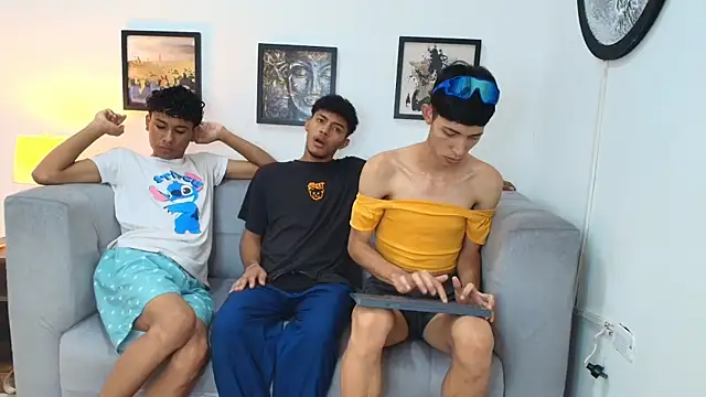 Snapshot of SWEET_RABBIT1 chatting on December 15, 2025, 7:18 pm SWEET RABBIT1 online show from December 15, 2025, 7:18 pm