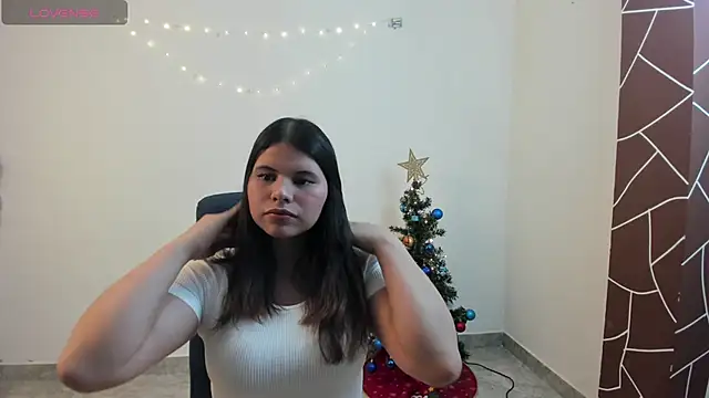 Snapshot of Naomi-Blaze chatting on December 15, 2025, 1:59 pm Naomi-Blaze online show from December 15, 2025, 1:59 pm