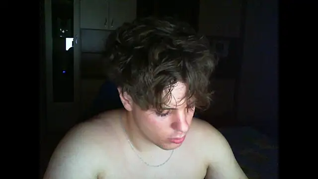 GymGuy0505 online show from January 6, 2026, 10:34 pm