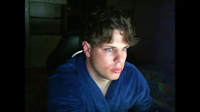 GymGuy0505 online show from March 24, 2026, 11:10 pm