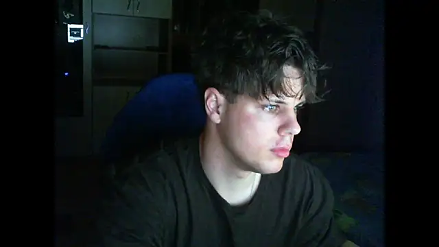 GymGuy0505 online show from March 26, 2026, 10:37 pm