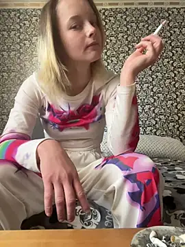 Snapshot of Barbika19 chatting on April 5, 2026, 8:00 am Barbika19 online show from April 5, 2026, 8:00 am