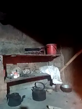 little-effy online show from April 16, 2026, 10:23 pm