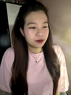 Snapshot of Bae1103_ chatting on December 15, 2025, 10:08 am Bae1103 online show from December 15, 2025, 10:08 am