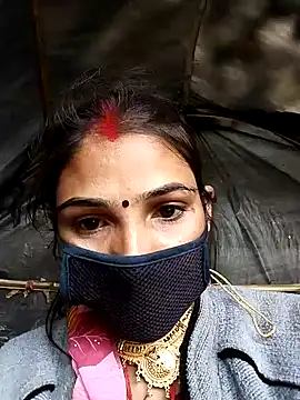 Snapshot of Laxmi9090 chatting on December 19, 2025, 7:04 am Laxmi9090 online show from December 19, 2025, 7:04 am