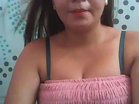 Snapshot of Chinita_charm chatting on December 14, 2025, 6:41 am Chinita charm online show from December 14, 2025, 6:41 am