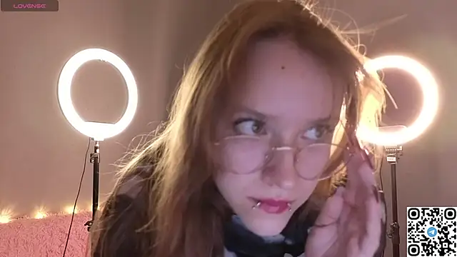 Snapshot of EmmaPratt chatting on January 15, 2026, 12:59 am EmmaPratt online show from January 15, 2026, 12:59 am