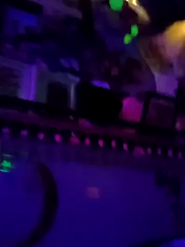 MidnightSeducerxh online show from February 6, 2026, 4:21 pm