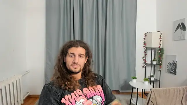 Snapshot of IronRage chatting on December 14, 2025, 12:21 pm IronRage online show from December 14, 2025, 12:21 pm