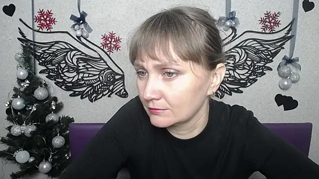 Snapshot of KellyClar chatting on December 16, 2025, 6:07 am KellyClar online show from December 16, 2025, 6:07 am