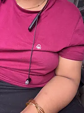 Snapshot of butterflyslay chatting on March 23, 2026, 1:42 am butterflyslay online show from March 23, 2026, 1:42 am